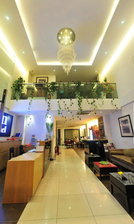 Kings Hotel Yên Hòa