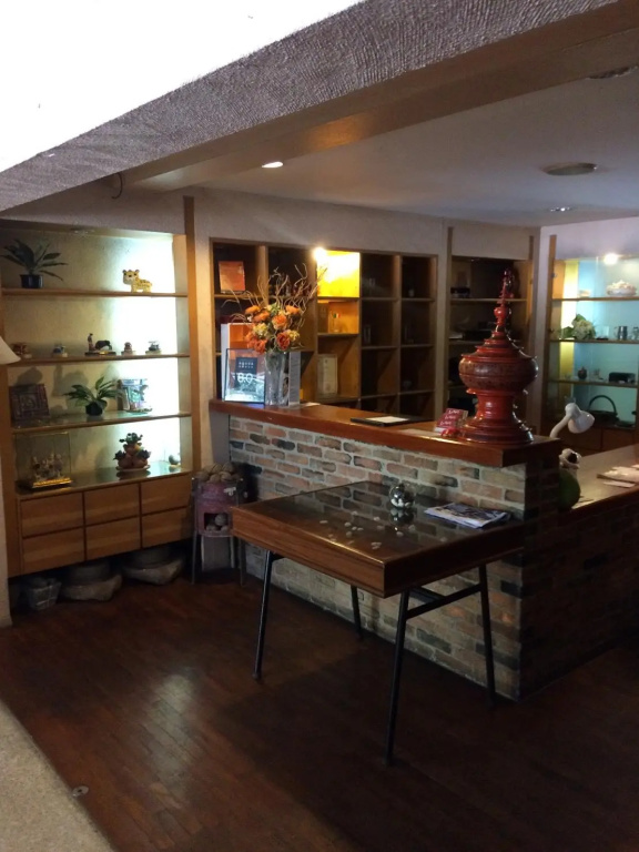 Le Ranong Bistro Hotel