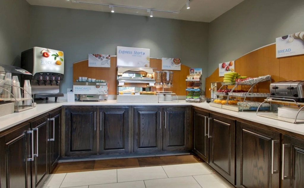 Holiday Inn Express & Suites Lebanon by IHG