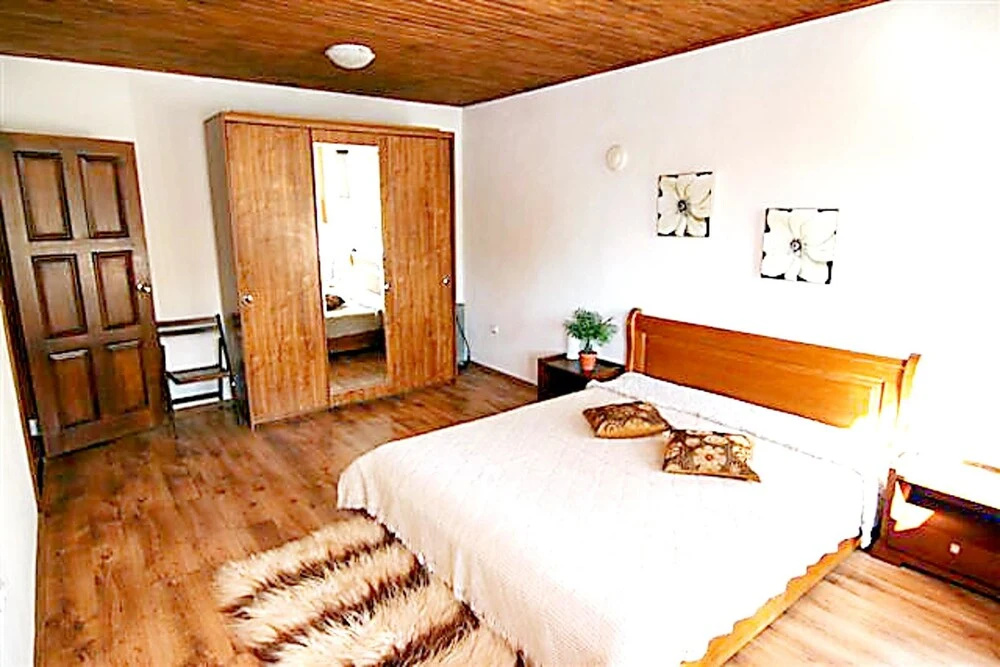 Villa With 3 Bedrooms in Zornitsa, With Wonderful Mountain View, Priva