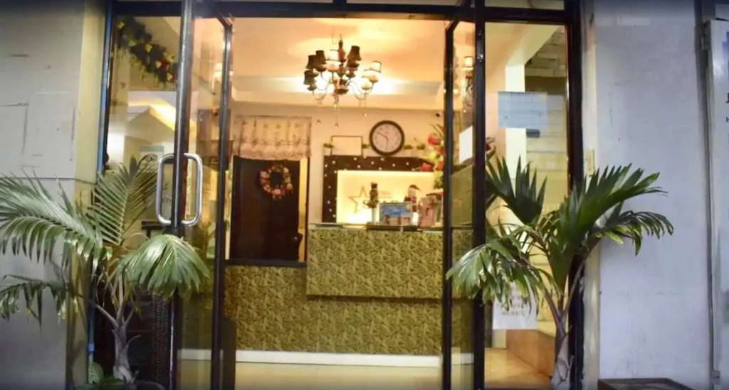 Micro Star Inn - Essensa Inn