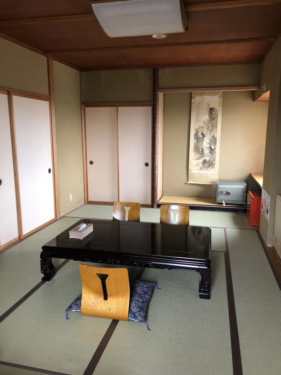 Iwamuro Slow Hostel