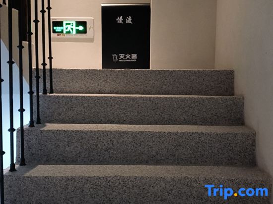 Slow Ferry MD Private Soup Aesthetic Villa (Zhenyuan Ancient City New Bridge Store)