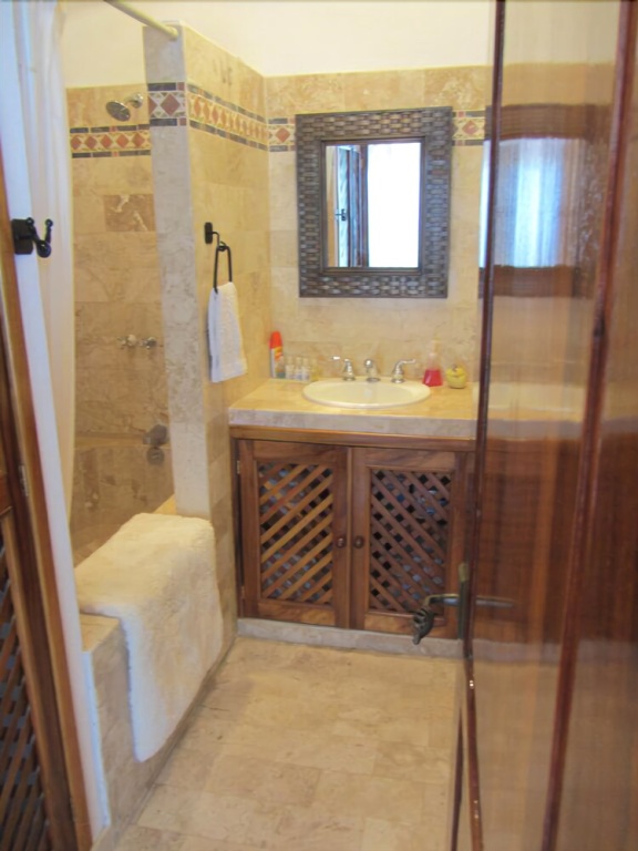 Vista De Bahia 4 Bedrooms 3.5 Bathrooms Villa