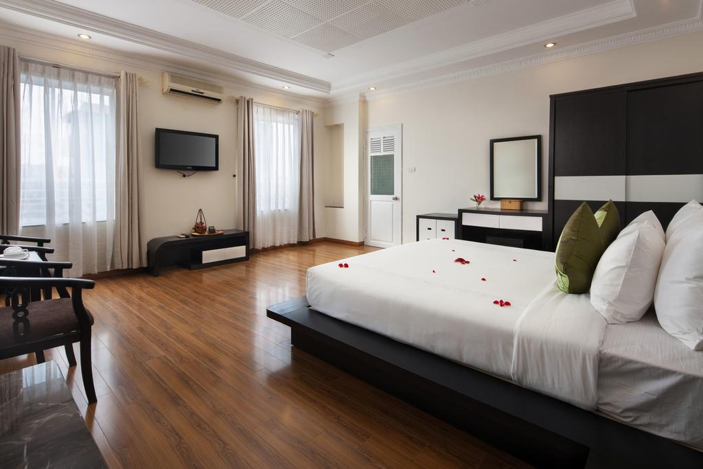 Serenity Villa Hotel