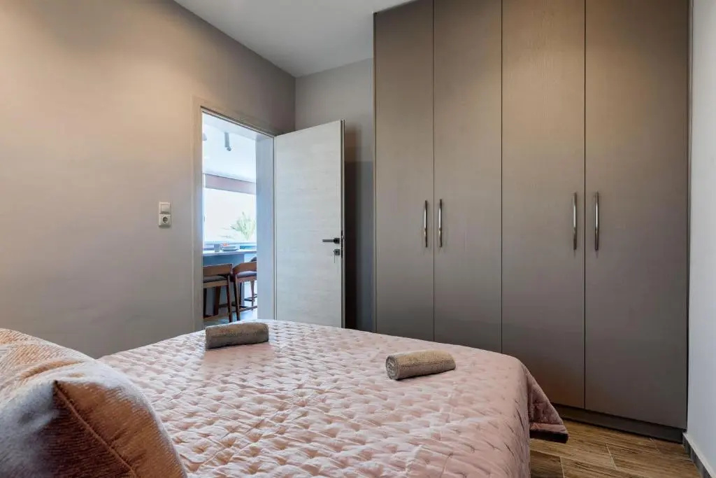 Big Blue suites 2