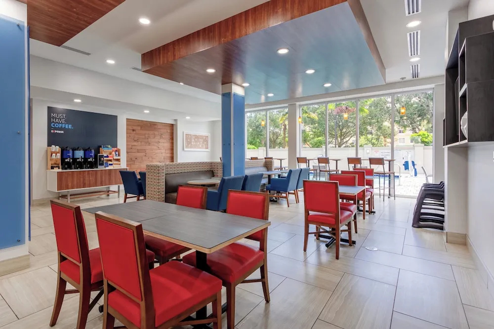 Holiday Inn Express & Suites - Miramar by IHG
