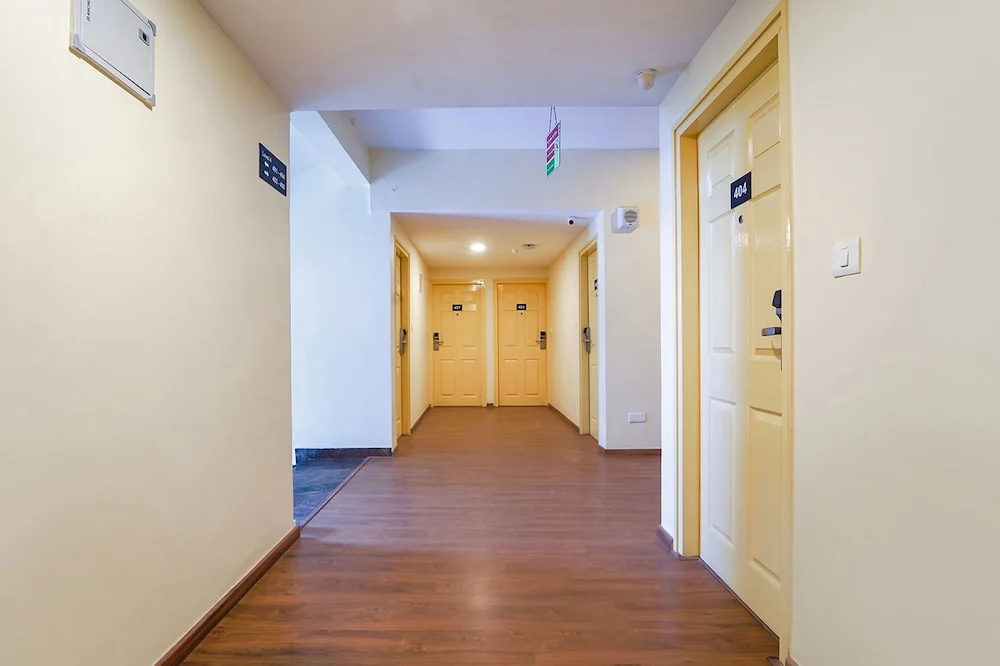 Fabhotel Tangerine Suites