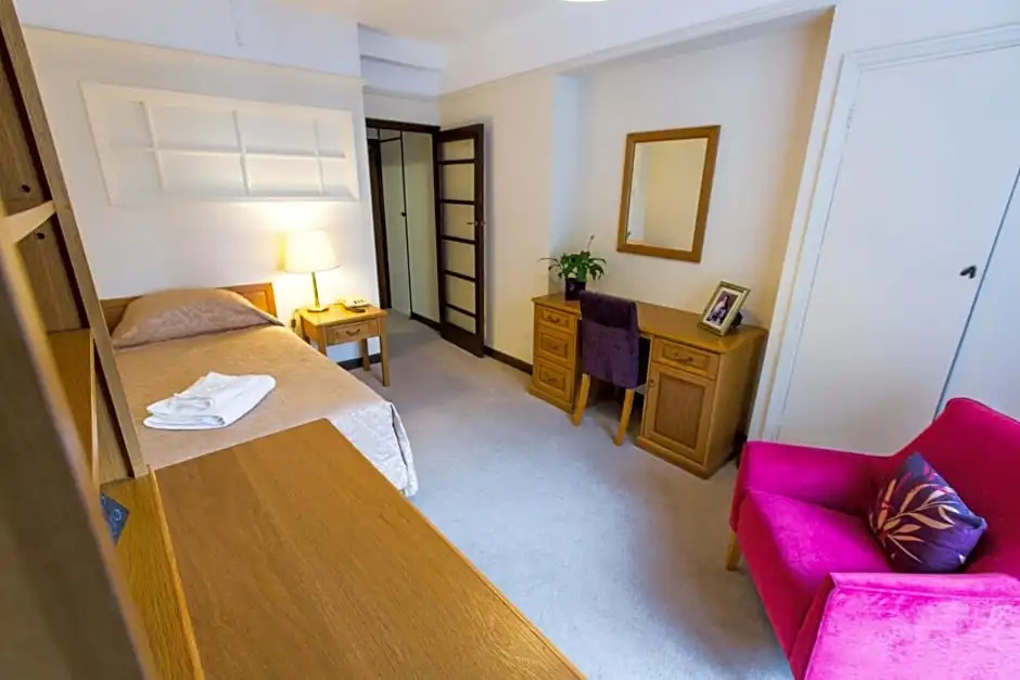 Vincent House London Residence