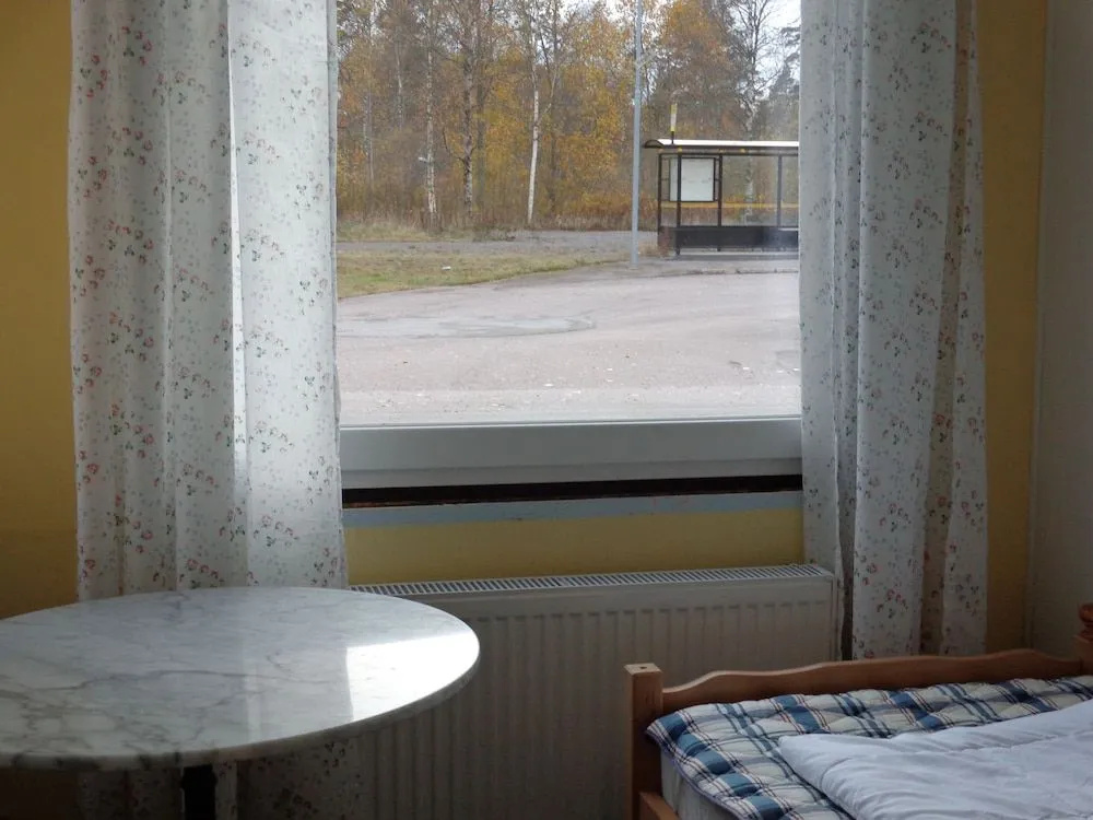 Målerås Vandrarhem B&B
