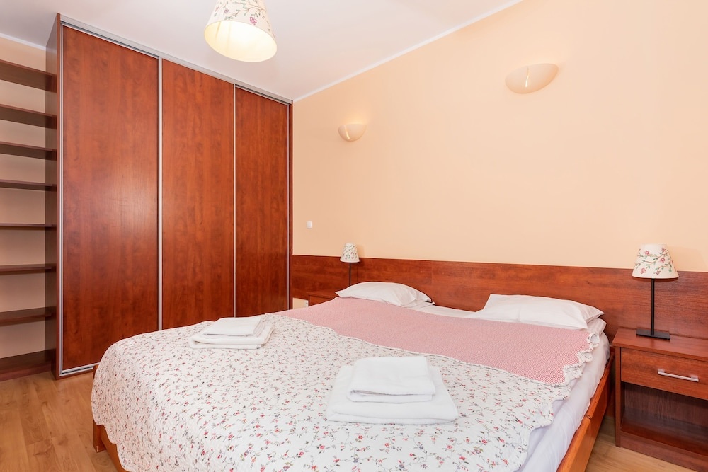 Apartments Spacerowa 2 by Renters
