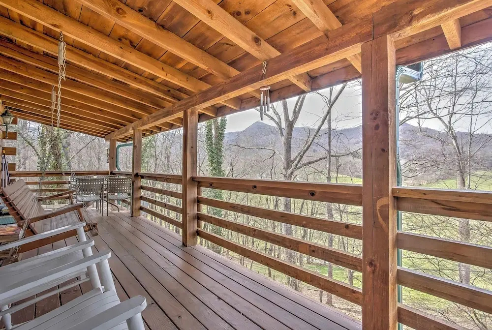 Serene Cabin in the Smokies w/ 2 Decks & Hot Tub!