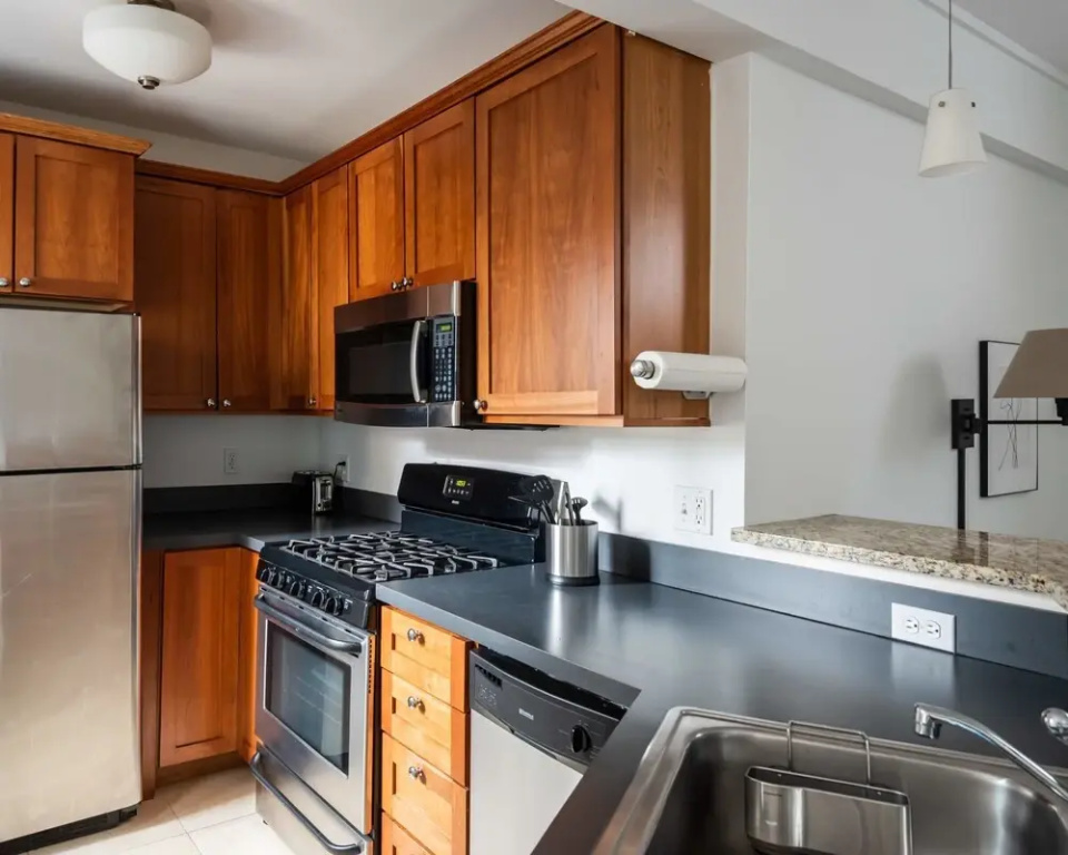 Parc - Warm CWE Apts near BJC by Zencity