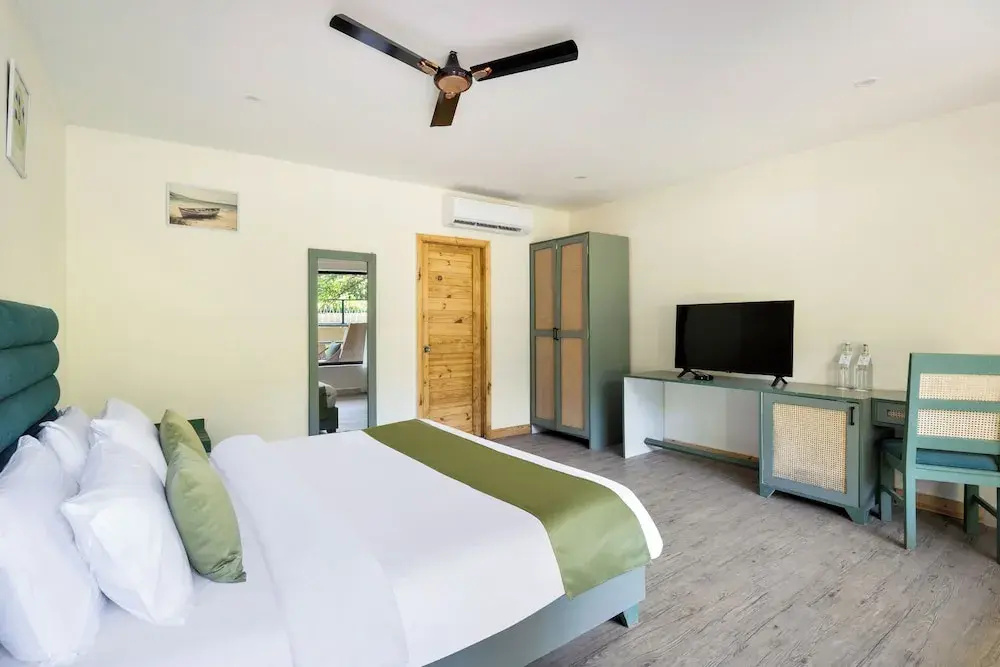 Stone Wood Jungle Resort