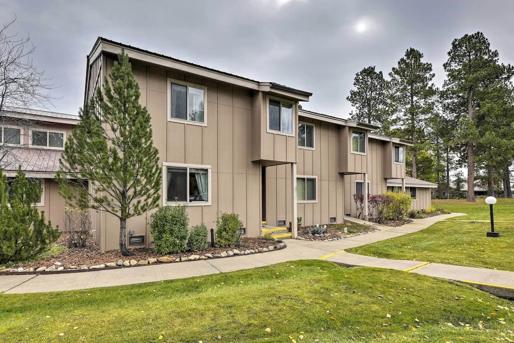 Pagosa Springs Townhome w/ Mountain Views!