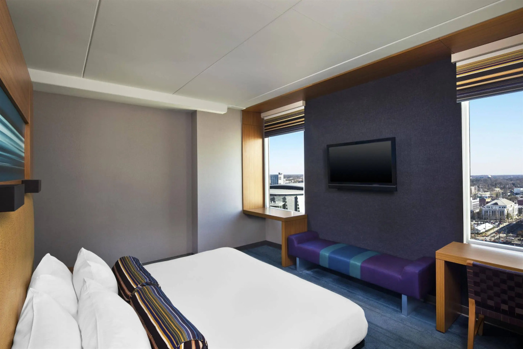 Aloft by Marriott Charlotte City Center