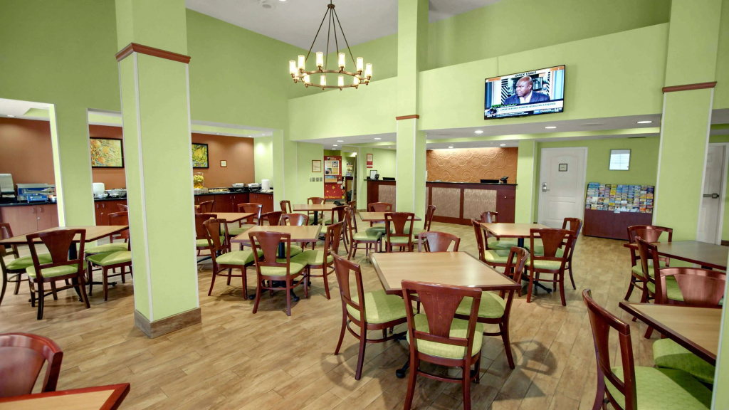 Galleria Palms Orlando - Free Theme Park Shuttles
