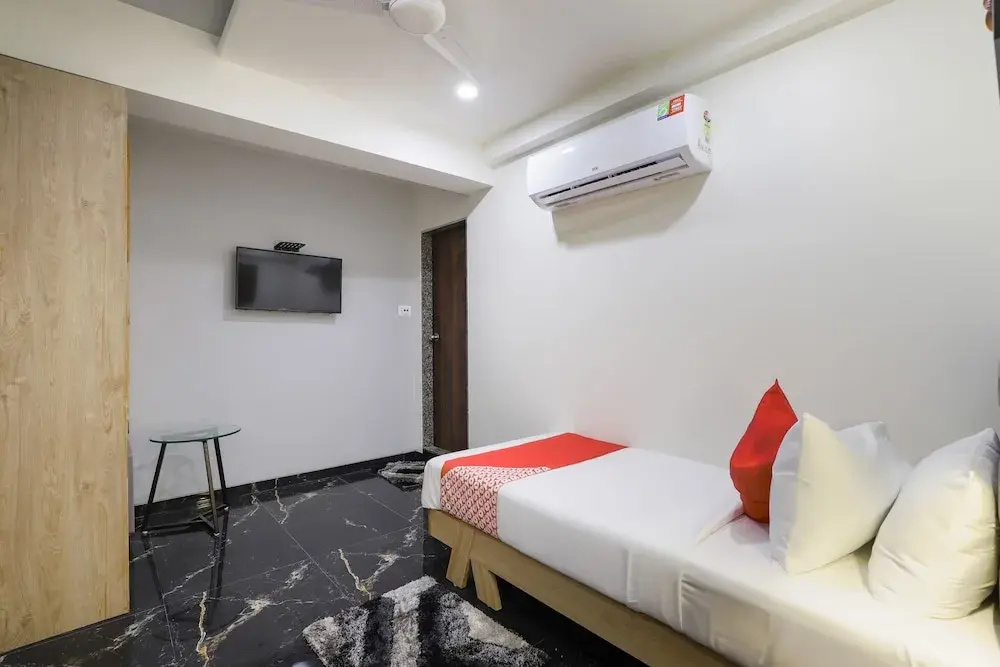 OYO Townhouse 549 Hotel Pearl