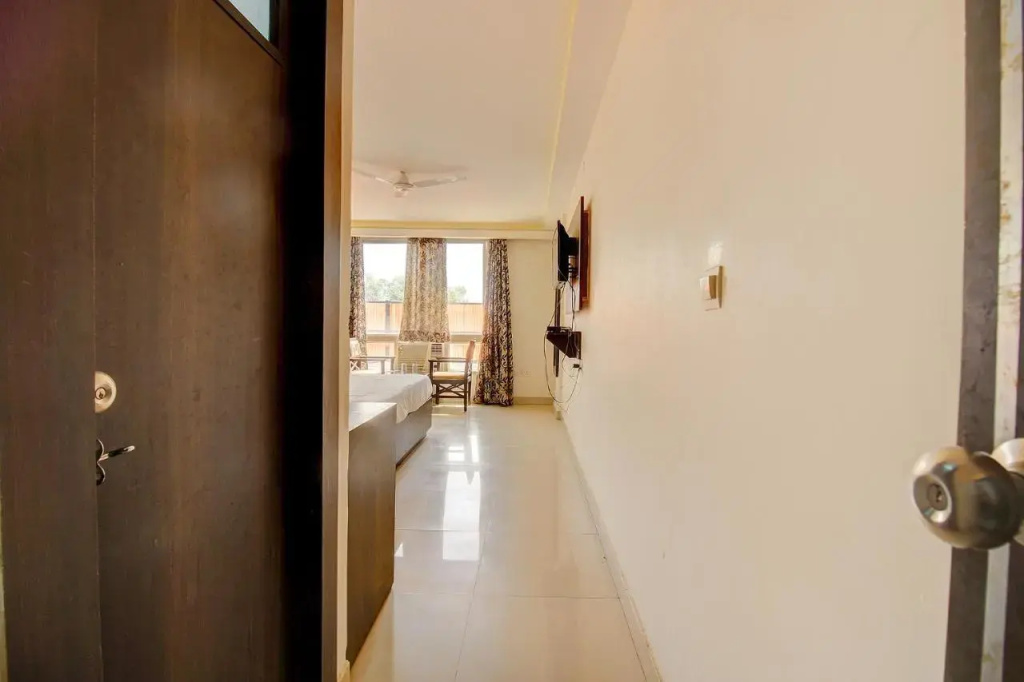 FabHotel PS Grand