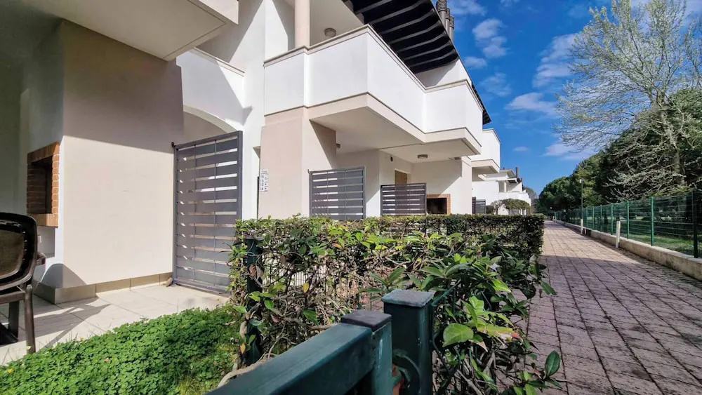 Great one Bedroom Accommodation Close to the sea