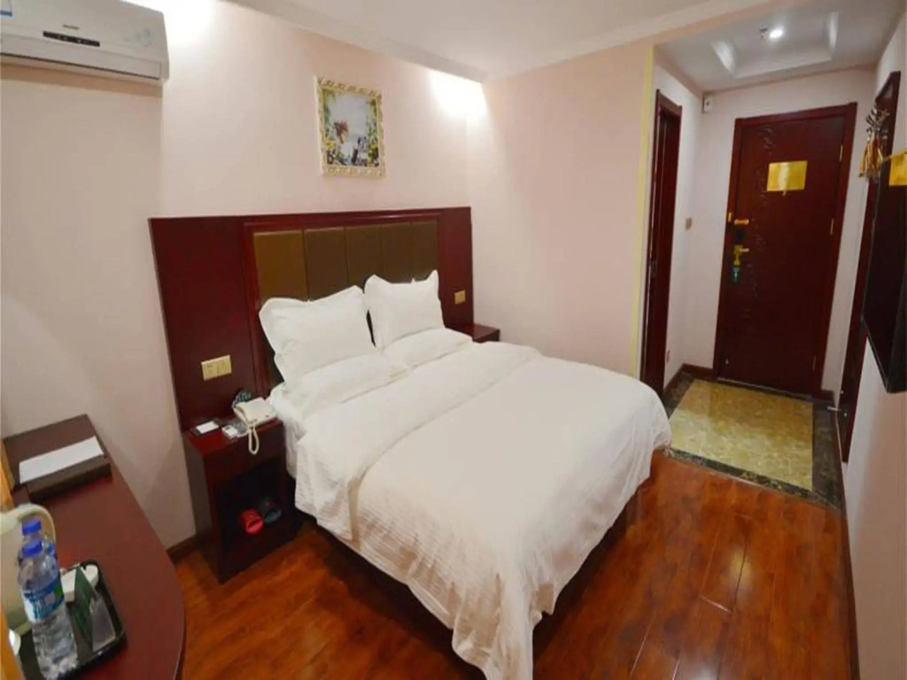 GreenTree Inn Nanjing Qinhuai District Xinjiekou Subway Station Express Hotel