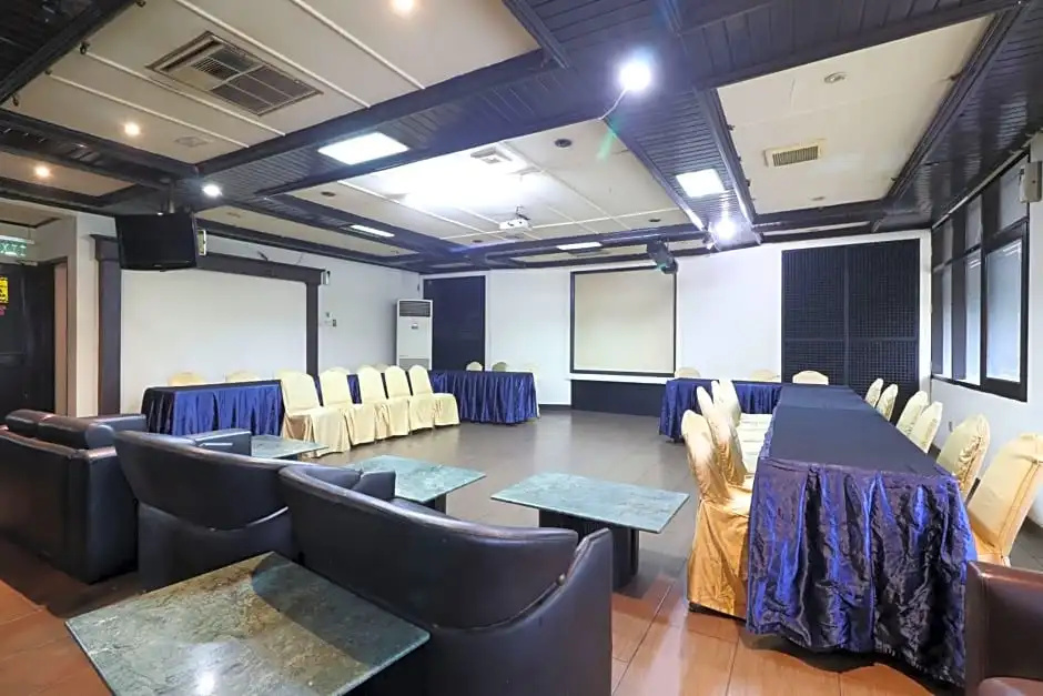 C'One Hotel Pulomas