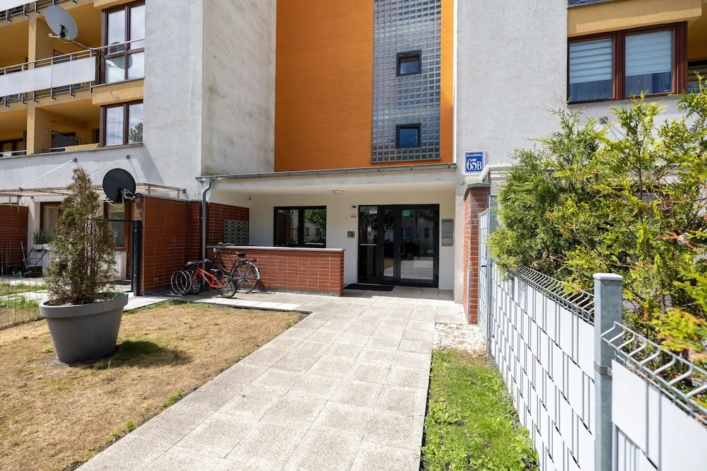 Cherry Garden Apartments by Renters
