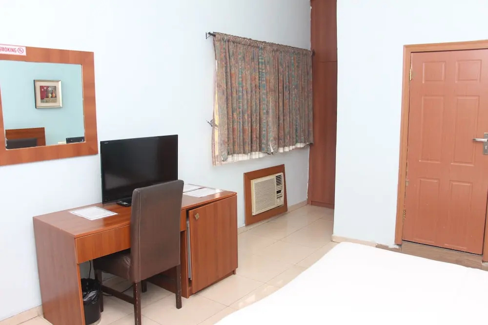 Grand Ibro Hotel Annex