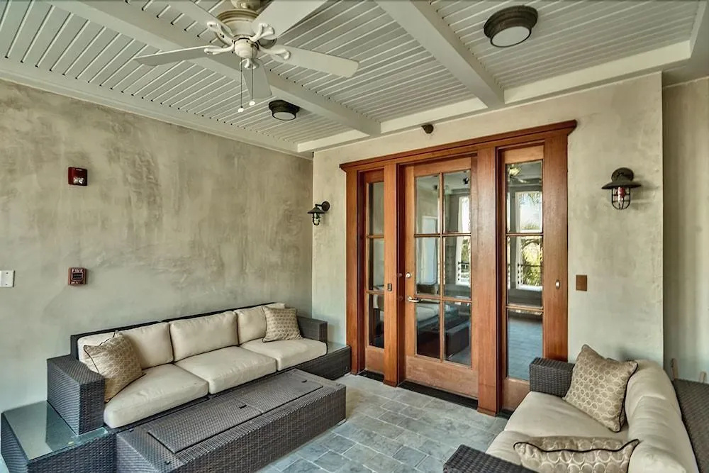 OLYMPIA SAND DOLLAR SUITE 2 Bedroom Holiday Home by Five Star Properties