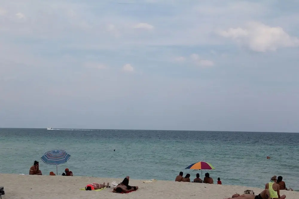 Ocean View Miami Beach Apartment