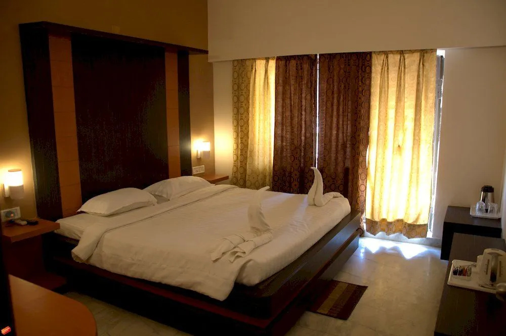 Hotel Sagar Tarang (Berries Group)