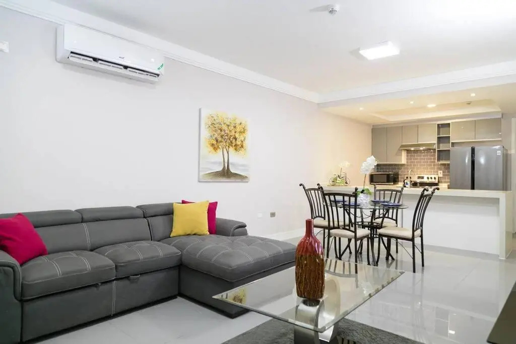 Good Vibration Vacation Home 2