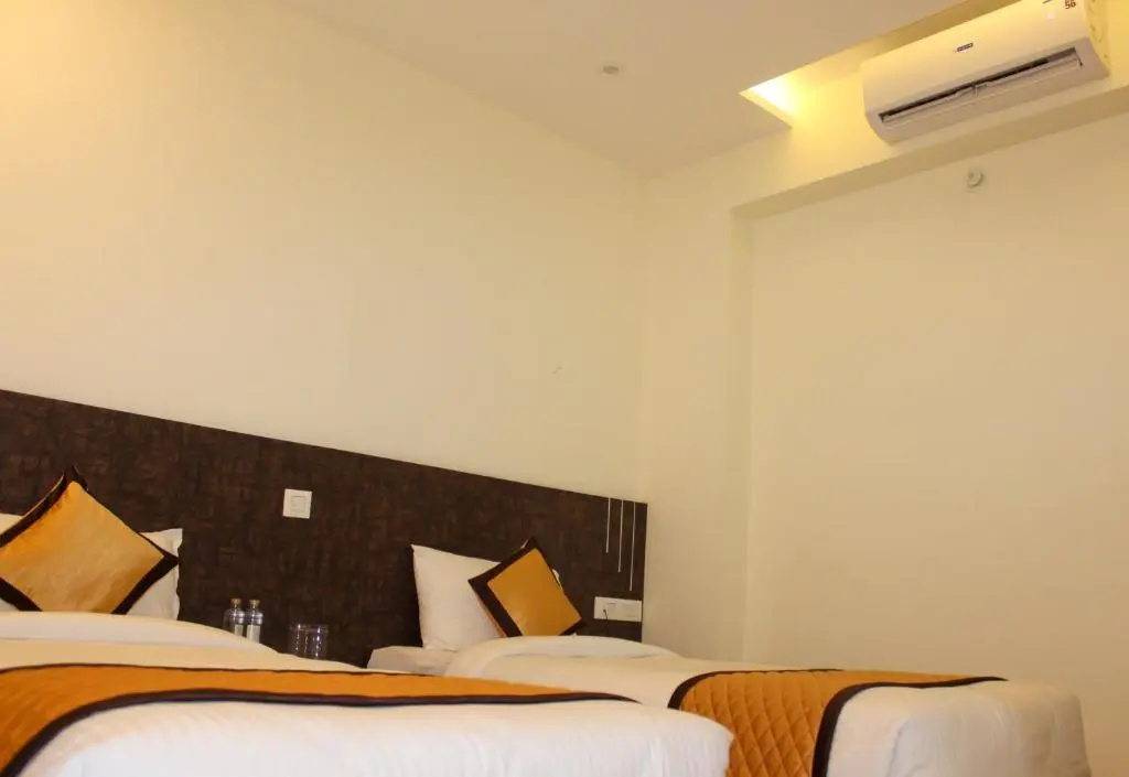 Sai Vihaar Inn & Suites
