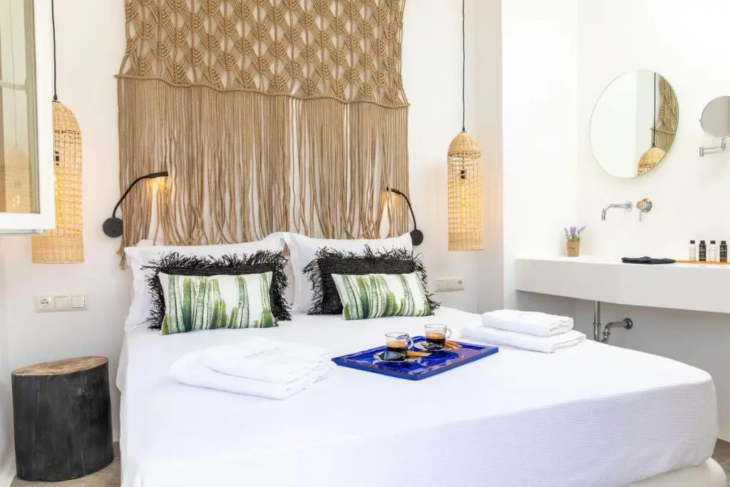 Ninemia Naxos Suites
