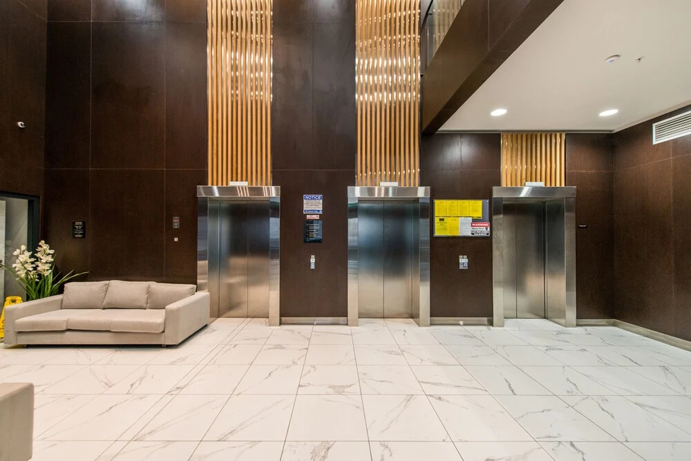 Ehome - Central CBD Romantic Apartment, Two Blocks from Waterfront