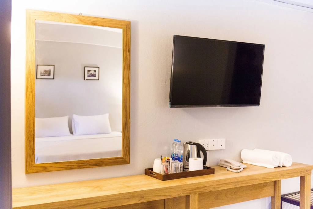 Ratana Hotel