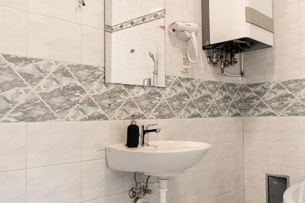 Brilliant 2BR Apt. near AKH-Hospital