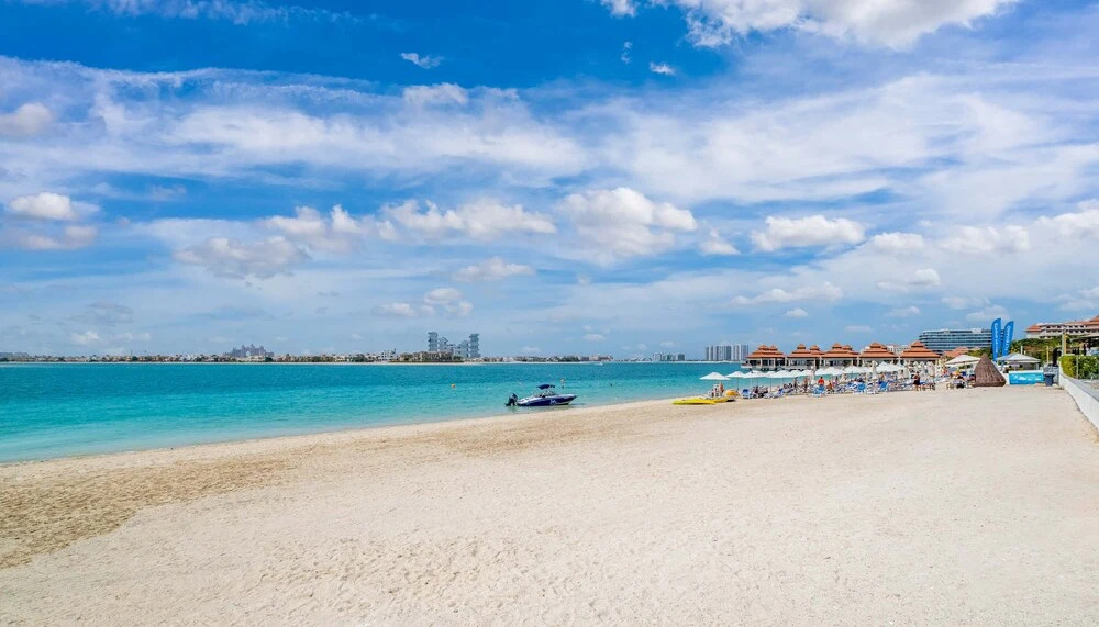 LUX Holiday Home - Royal Bay 1