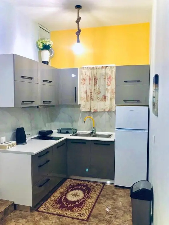 Apartment 100 square meters in perea 40 meters away from the sea