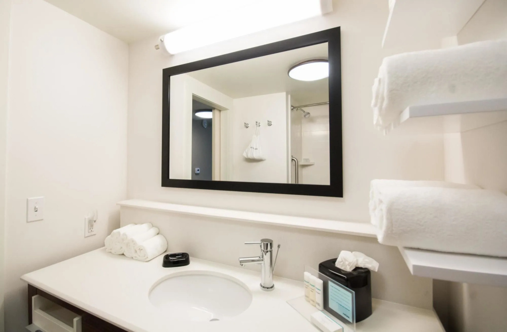 Hampton Inn & Suites Orlando near SeaWorld