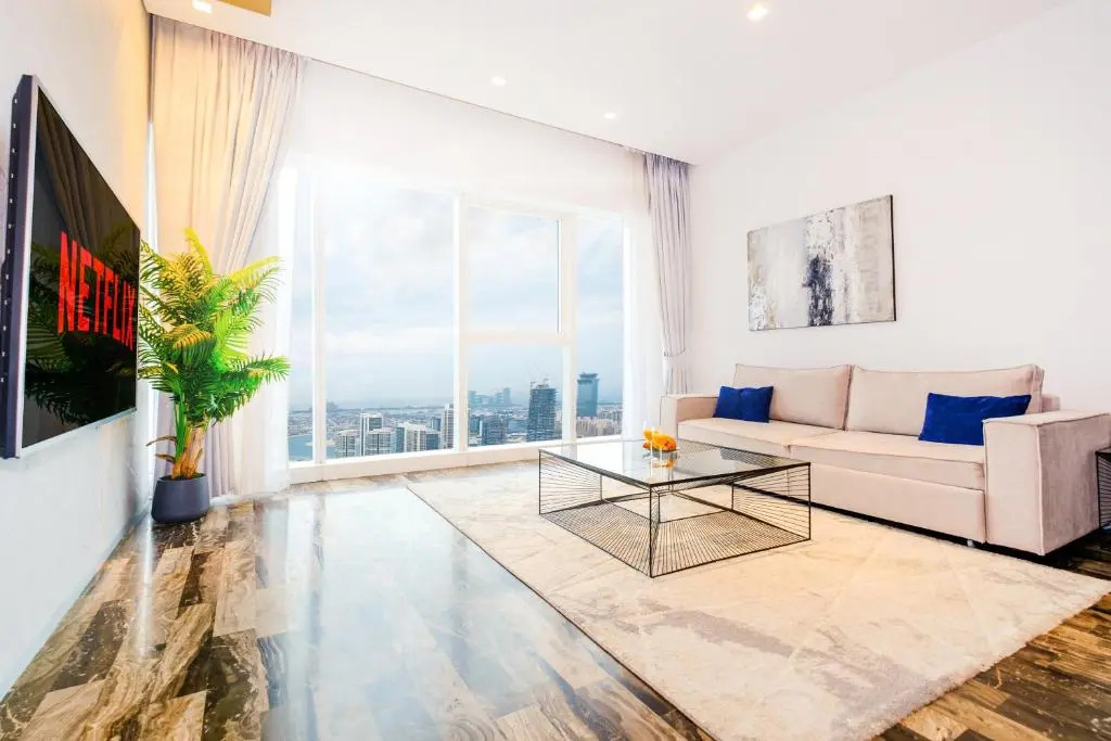 LUX - Lavish Suite with Full Palm Jumeirah View 1