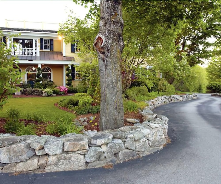 The Grand at Bedford Village Inn