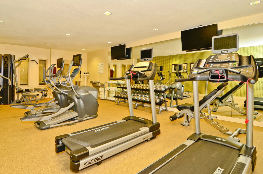 Holiday Inn Express & Suites - Williston by IHG
