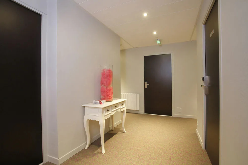 Inter-hotel Le Grillon Dor