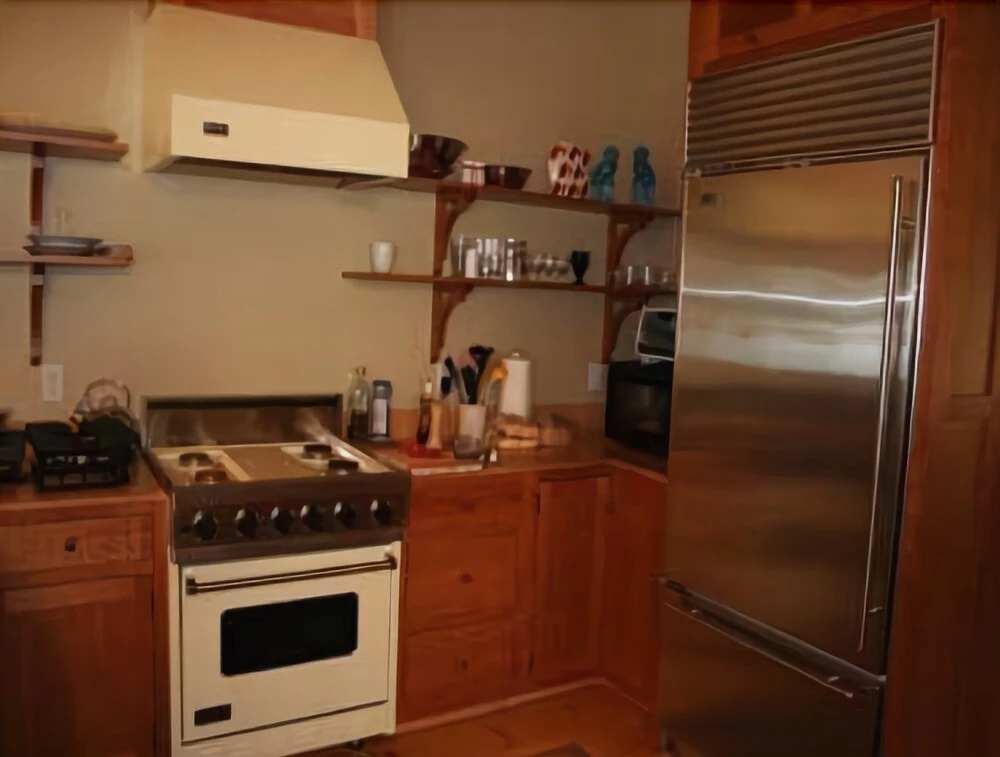 Alberta Lane Cottage - Five Bedroom Home