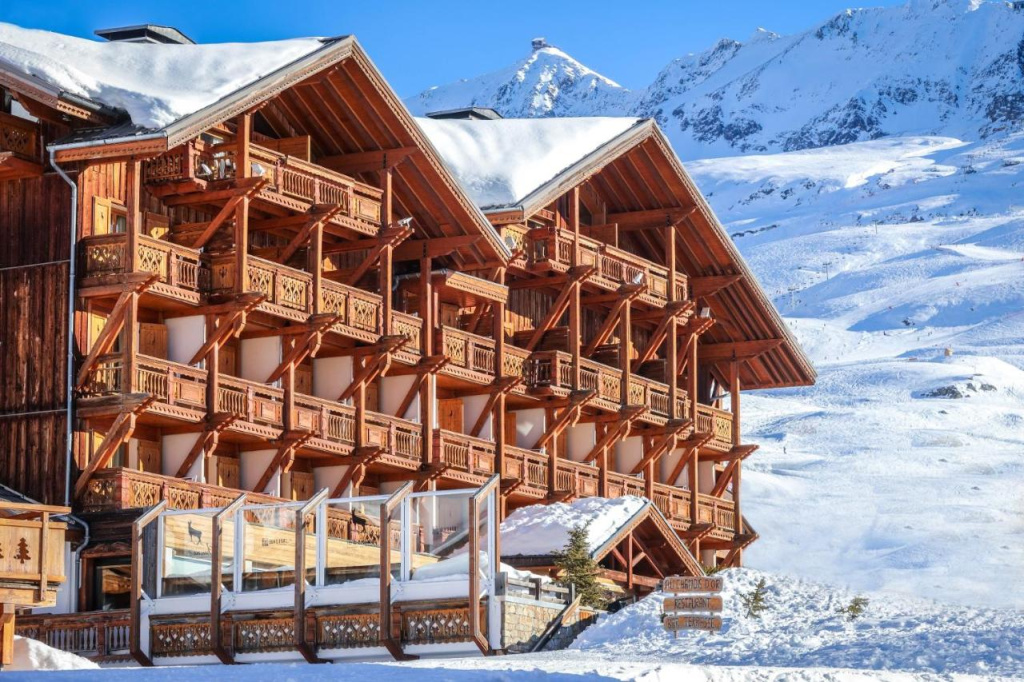 Hôtel Au Chamois dOr by Les Etincelles