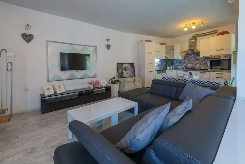 Apartments Kalla