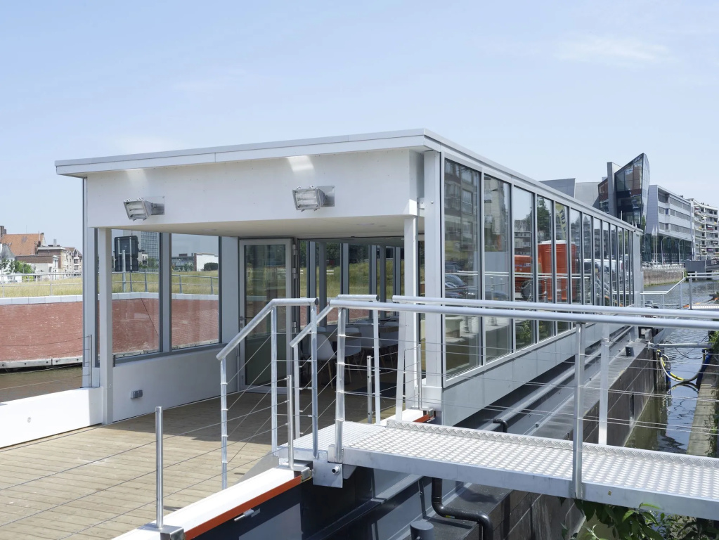 Hotel Restaurant Brasserie Feestzaal Ahoi, Kortrijk