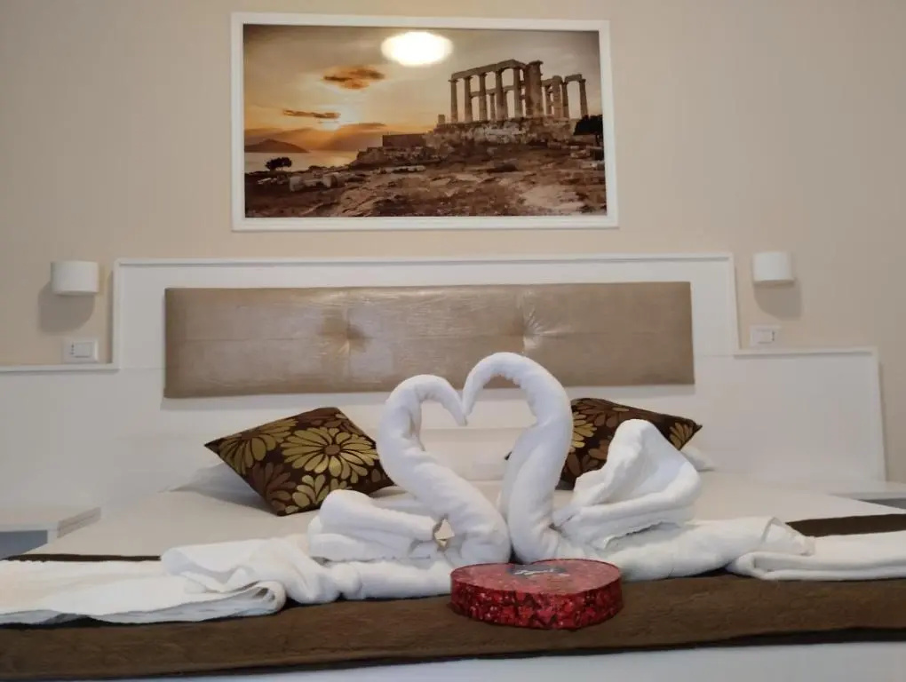 OLYMPUS ROOM