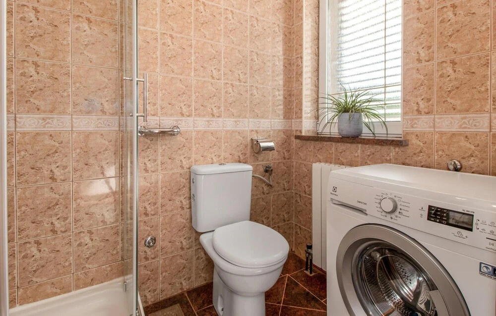 Amazing Apartment in Jadranovo With Outdoor Swimming Pool, Wifi and 2 Bedrooms